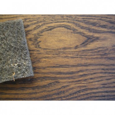 Teinte intérieure pour les bois parquets, meubles s'applique au spalter ne première couche puis deux couches d'huile durcissante