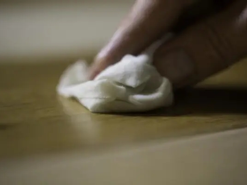 Huile durcissante Galtane : la finition naturelle haut de gamme pour bois, pierr