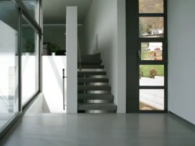 Béton ciré : le revêtement design et durable pour sols, murs et meubles